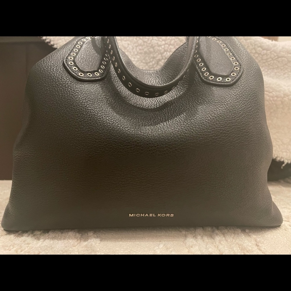 Michael Kors purse (black)